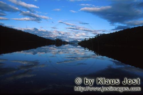 Lake Coville/Katmai backcountry/Alaska        Abendstimmung am Lake Coville        Eine ungewöhn