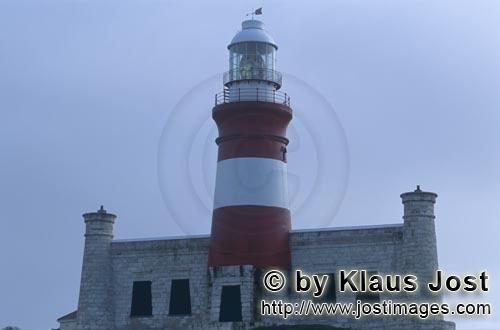 Cape Agulhas/Distrikt Overberg/Westkap/Südafrika        Leuchtturm Kap Agulhas - Wegweiser für die