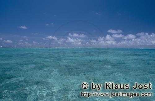 Midway/Hawaiian Islands/USA        Midway Lagune mit Wolken am Horizont        1200 Meilen nordwestl