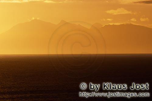 Walker Bay/Western Cape/South Africa        Dramatischer Sonnenuntergang in der Walker Bay        Di
