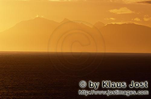 Walker Bay/Western Cape/South Africa        Dramatischer Sonnenuntergang in der Walker Bay        Di
