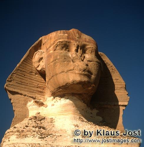 Great Sphinx of Giza/Sphinx von Gizeh        Wie alt ist der rätselhaft blickende Sphinx von Gizeh?